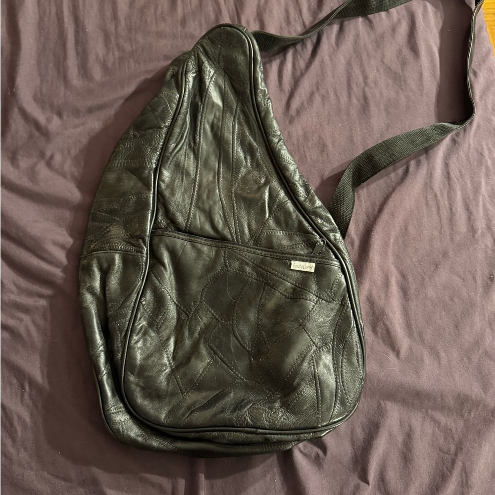 Paul & Taylor Black Leather Messenger Backpack